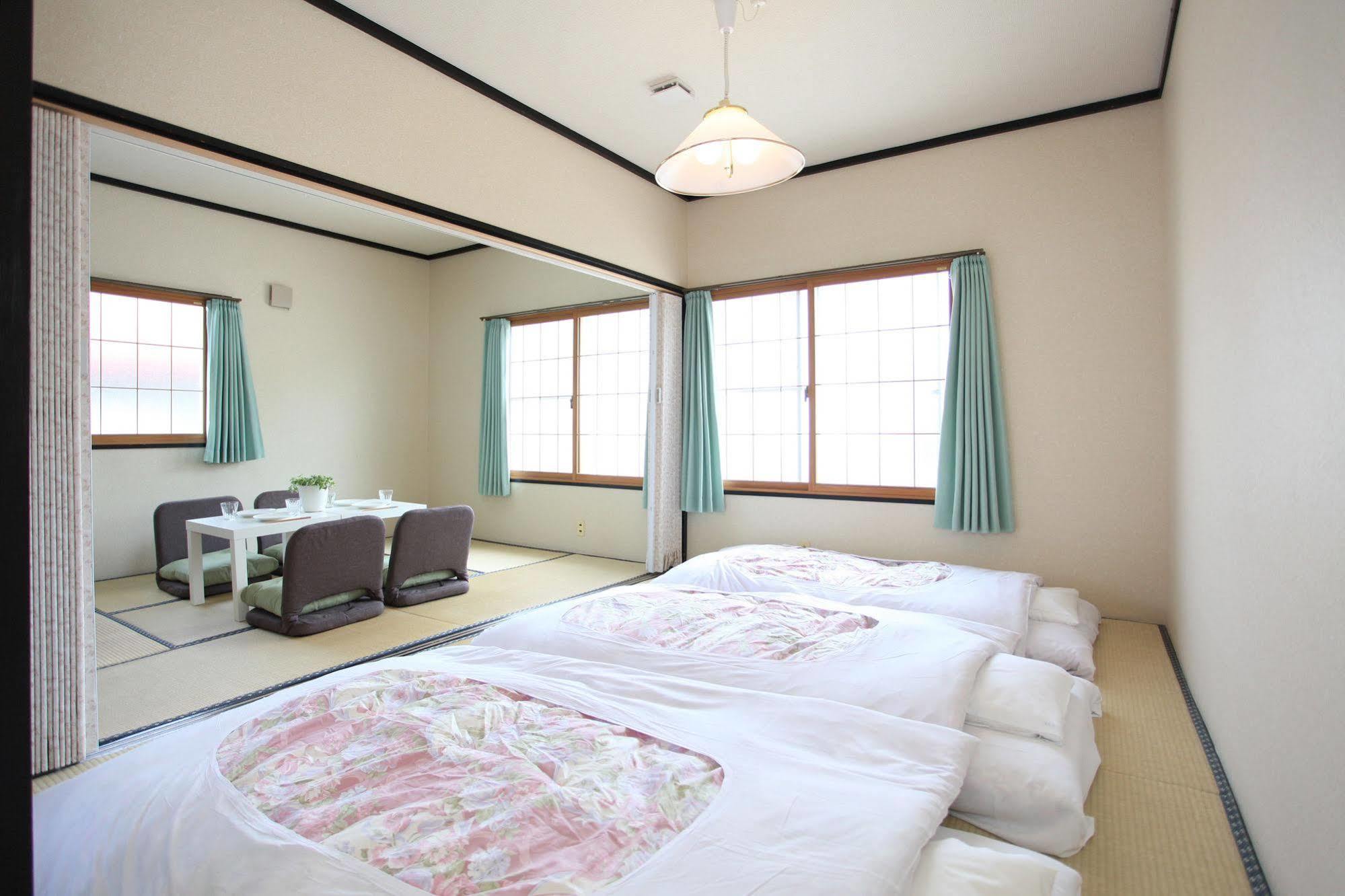 Fujiyama Base Bed & Breakfast Fujiyoshida Dış mekan fotoğraf