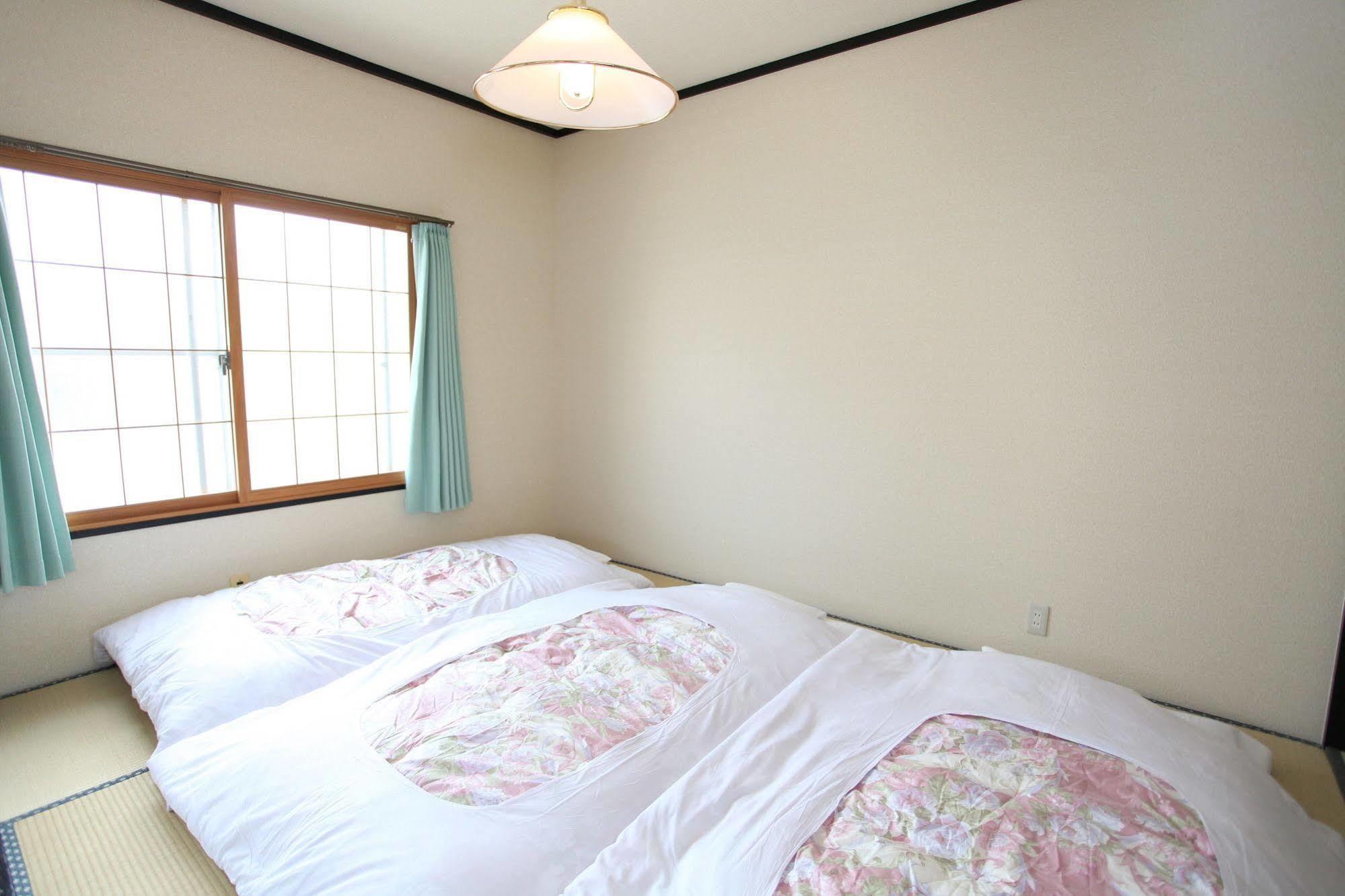 Fujiyama Base Bed & Breakfast Fujiyoshida Dış mekan fotoğraf
